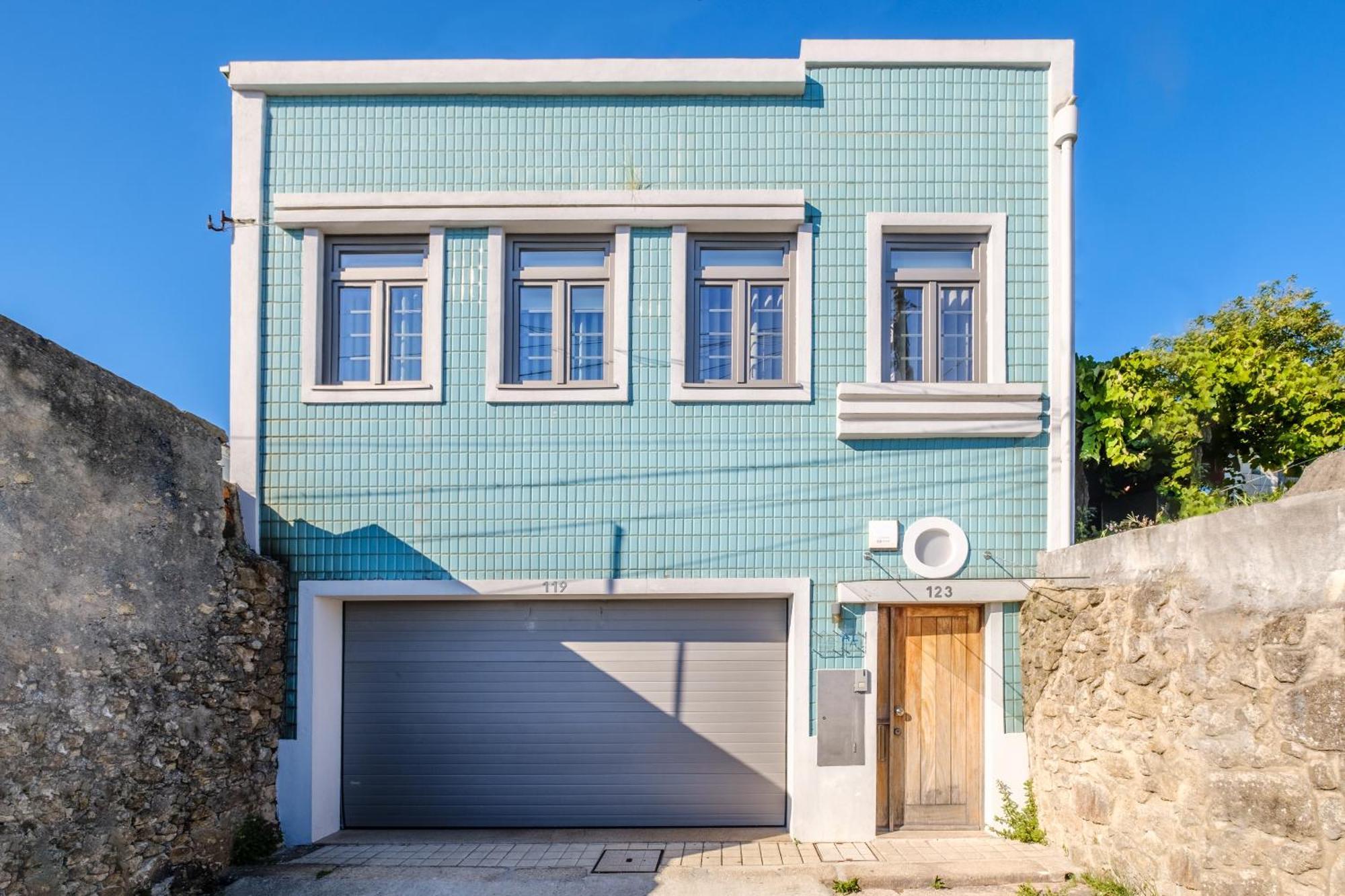 Green Tiles House Порту Экстерьер фото